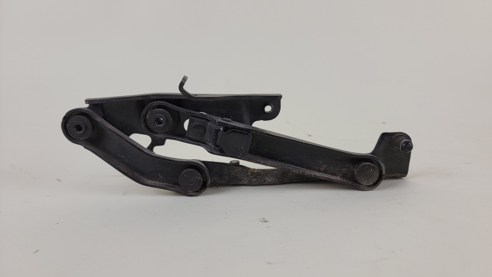 2006-2010 Mercedes-Benz CLS550 W219 Front Left Driver Side Engine Hood Hinge OEM