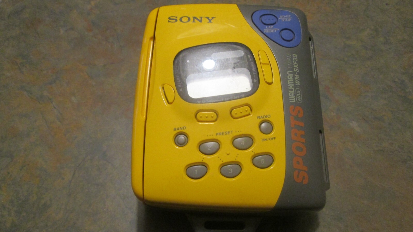[極美可動品]カセットウォークマンsony sports WM-SXF30 Sony WM-SXF30 ▷ Walkman.land