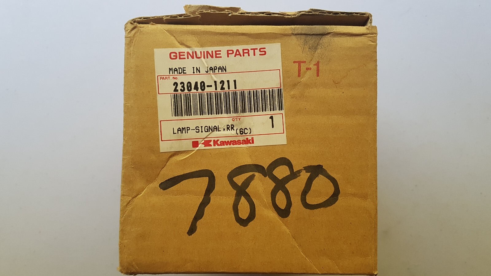 専用です！！ KAWASAKI 23040-1211 LAMP-SIGNAL,RR,RH ZX-11 ZX1100 NEW | eBay