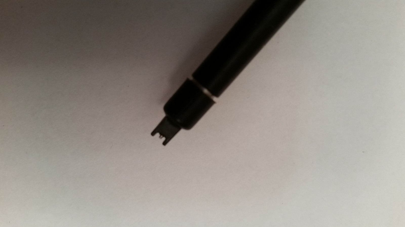 Tektonix TEK P6108 Probe - 10X 100 MHz 13pF 10 M Ohms 2 Meter