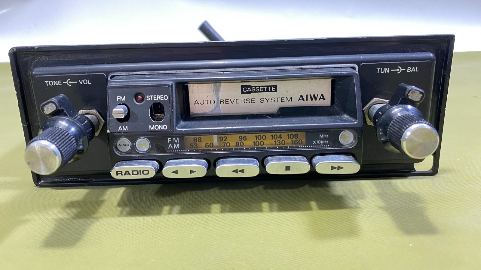 AIWA CTR-2030E CAR STEREO RADIO CASSETTE PLAYER vintage AIWA CTR-2030E CAR STEREO RADIO CASSETTE PLAYER vintage