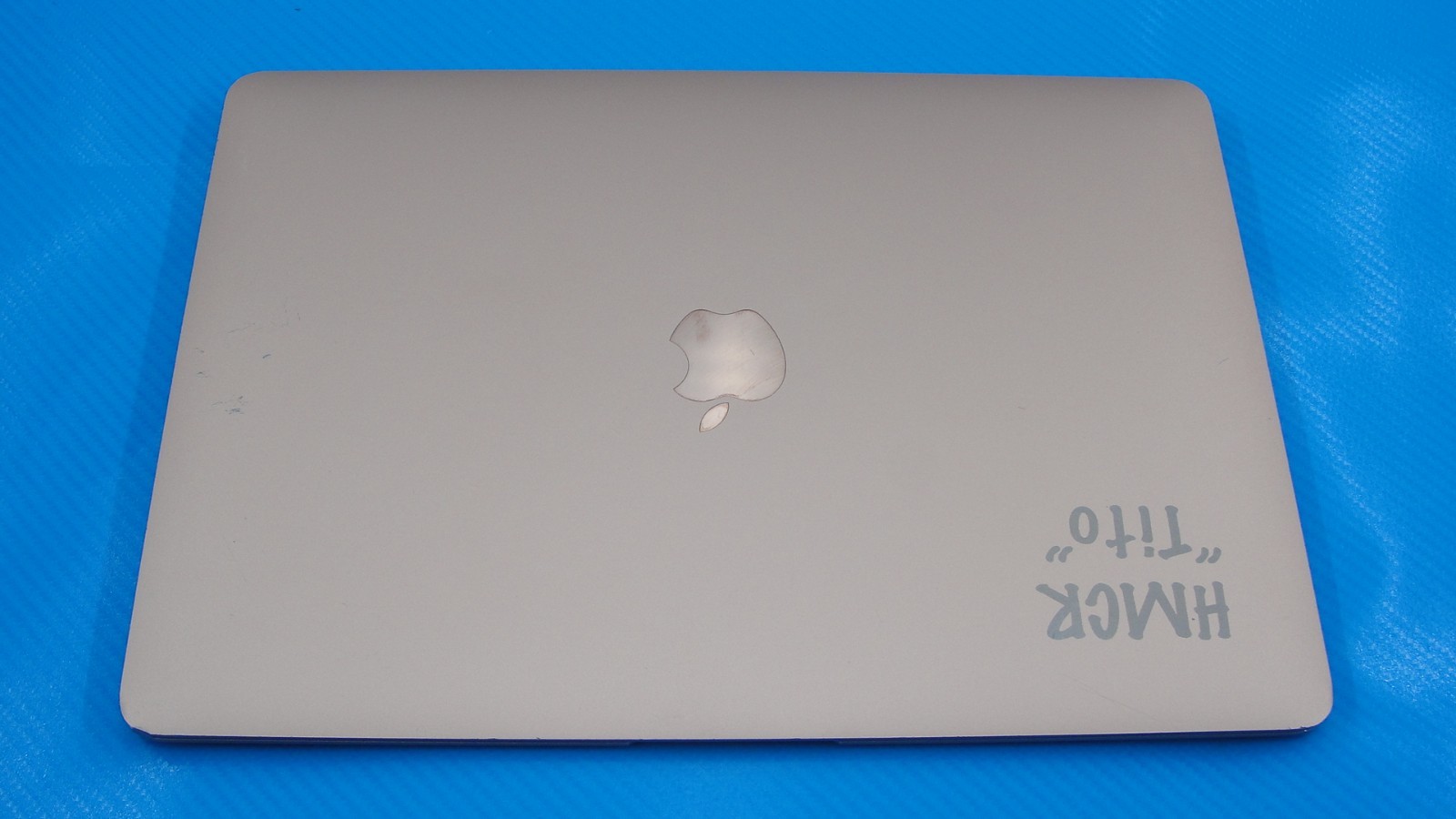 Apple MacBook Air 13" 2020 i3 8GB 256GB Rose Gold - For Parts / As-Is - Thumbnail 2