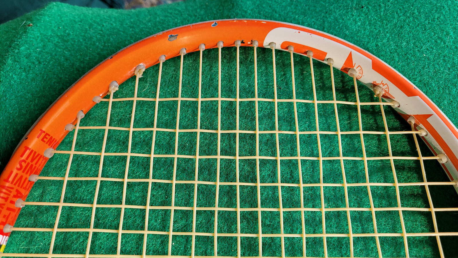 Head Graphene Radical MP Tennis Racket 4 1/2 grip
