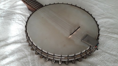 Vintage 6-String Guitar / Banjo Open Back