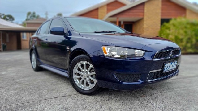 Mitsubishi lancer lx