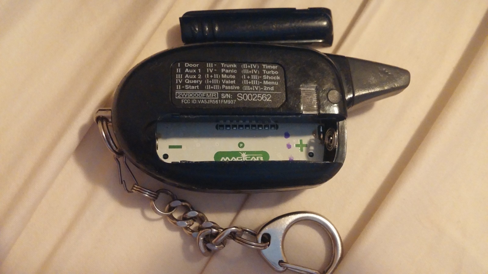 Sold as is Compustar 2-way Remote 2w9000fmr -  FCC id va5jr561fm907 --- READ