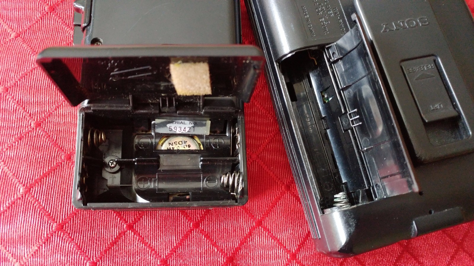 Sony Walkman WM-FX101 & Sony M-425 Microcassette-corder (parts or repair)