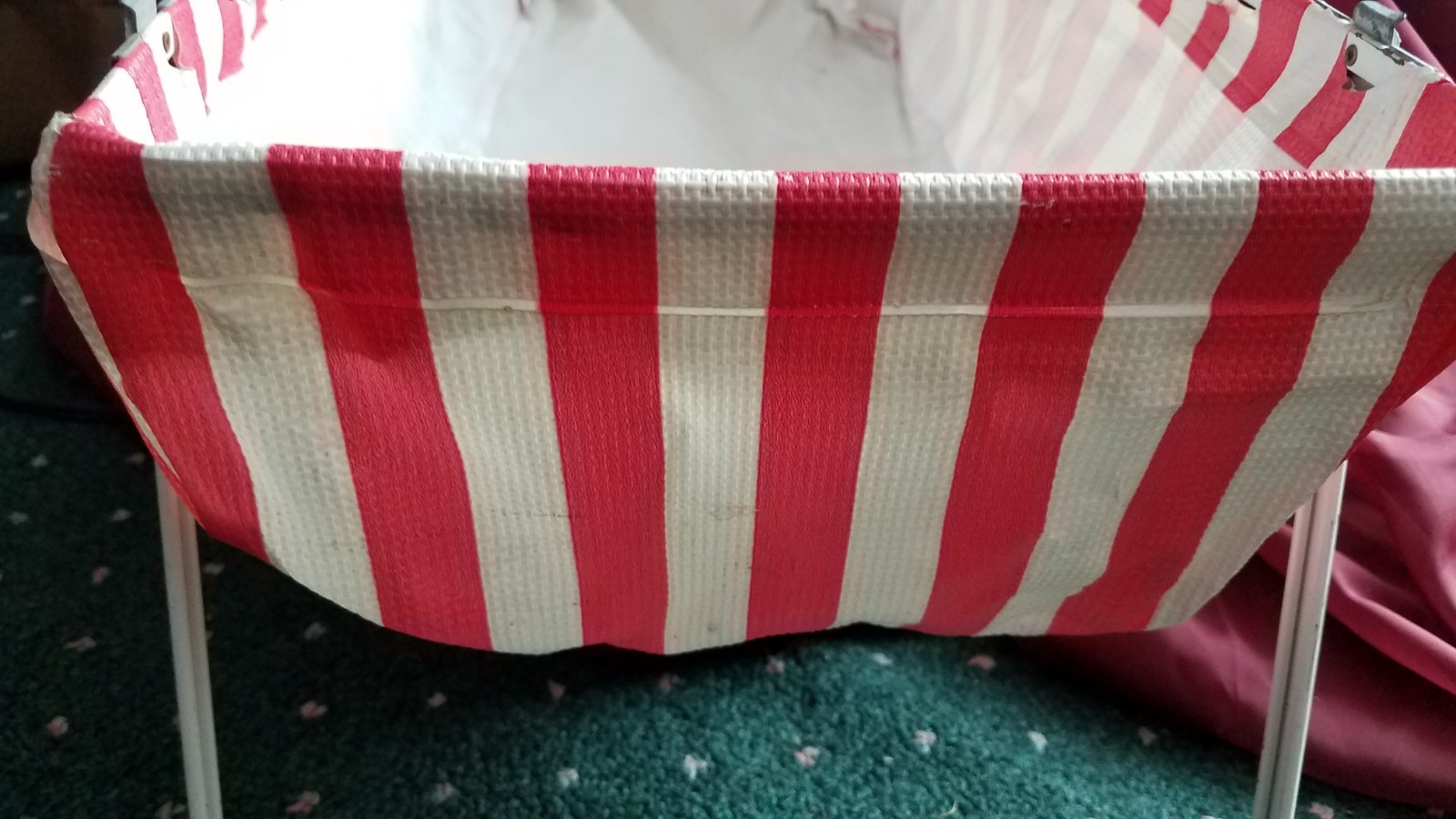 VINTAGE 1950'S LARGE DOLL BED AND CARRIER 20L X 10W X 12 H PLASTIC RED ANDWHITE