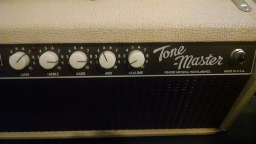 FENDER TONEMASTER ELECTRIC GUITAR AMPLIFIER HEAD AND 2x12 CABINET