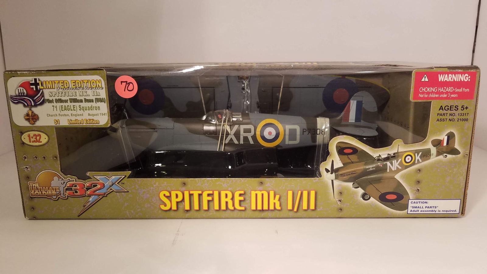 21st Century Toys Spitfire Mk IIa 1:32 Pilot W. Dunn Eagle