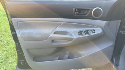 image 4 of interior