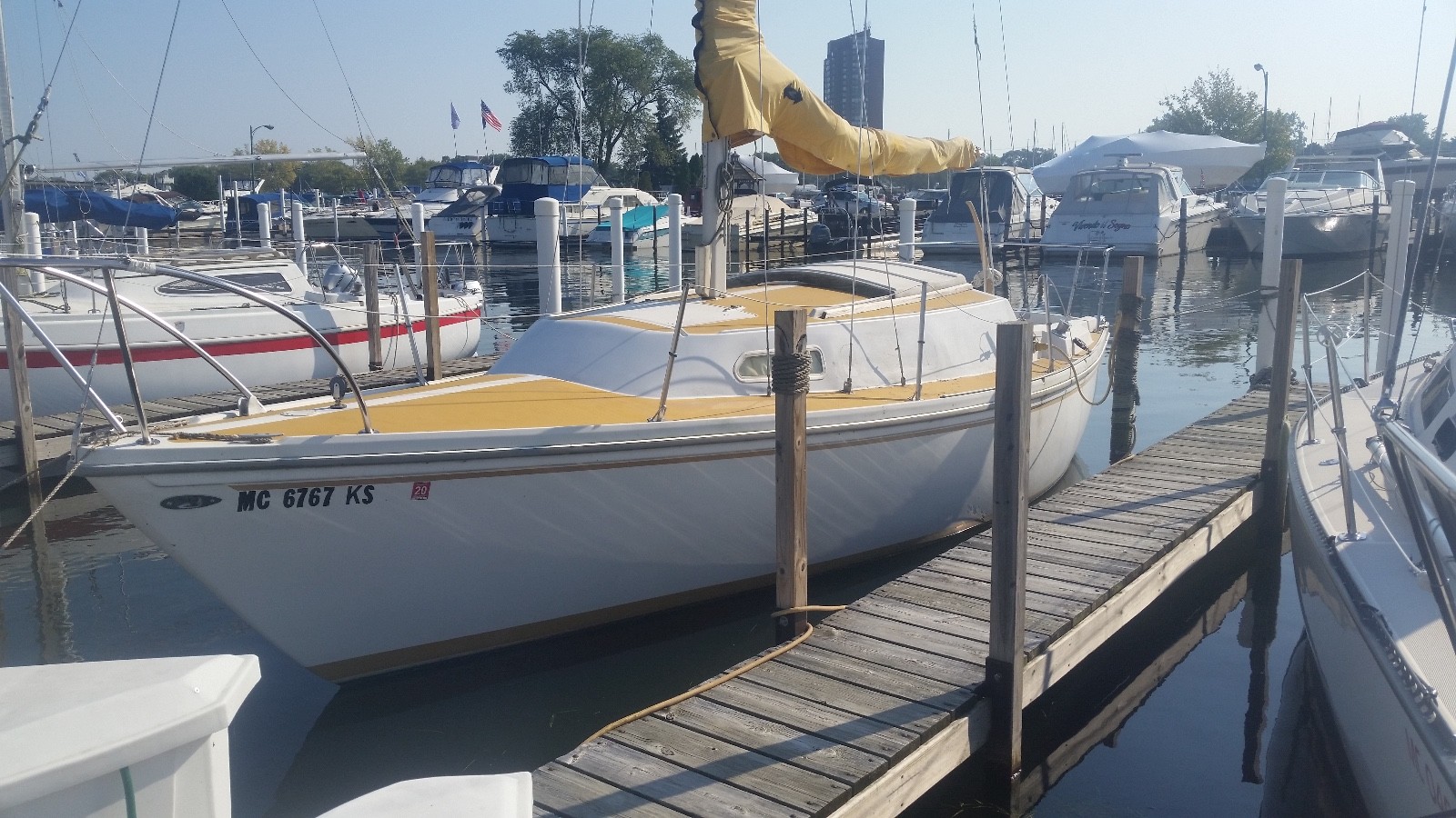 1974 Catalina 27 Universal Engine | St. Clair Shores, MI | No Fees & No Reserve
