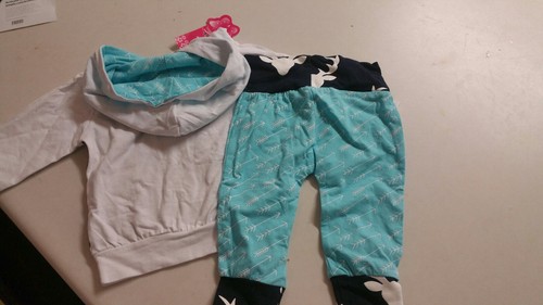 0-6 Mon boy nwt Jogging Suit w white deer and hood