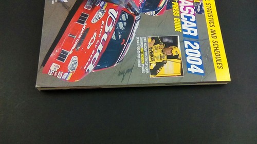 2004 Nascar Official Preview and Press Guide Stats and Schedules Book