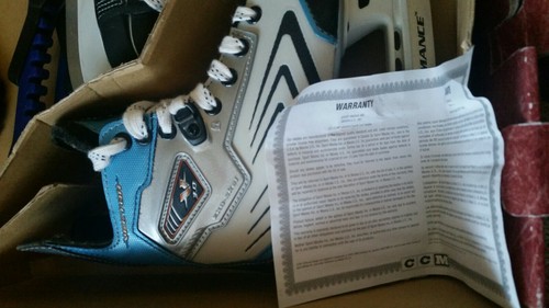 CCM Vector 3.0 NHL 88 ICE Hockey Ice Skates jr size 5