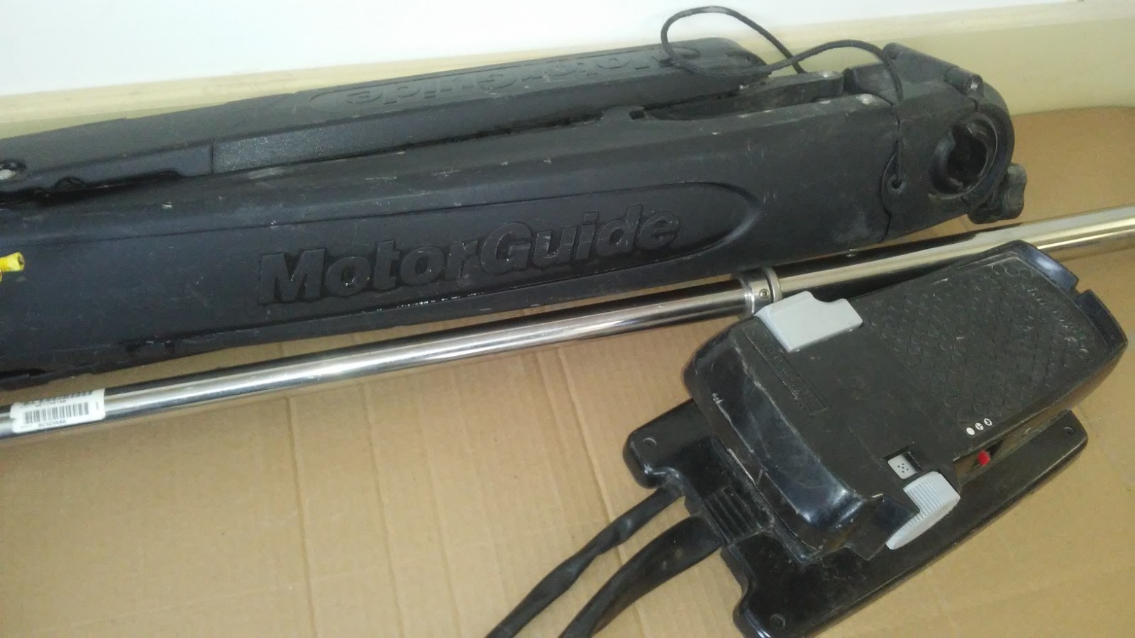 MotorGuide 921310140 FW46 FB Freshwater Bow Mount Trolling Motor - Foot Control