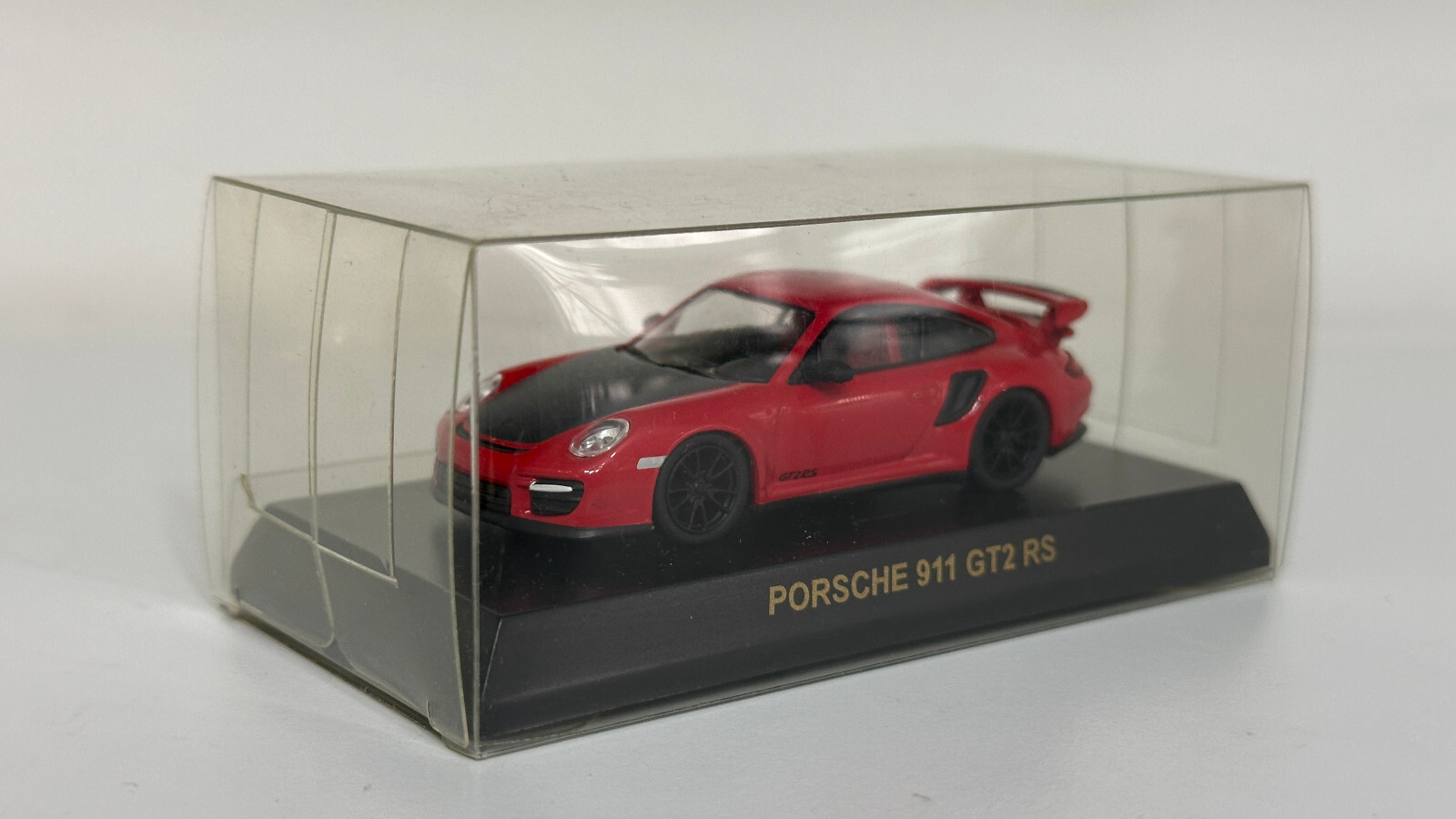1/64　発光塗料　Porsche 911 RWD　精密ミニカー Kyosho 1/64 Porsche collection5 911 Carrera GTS red diecast