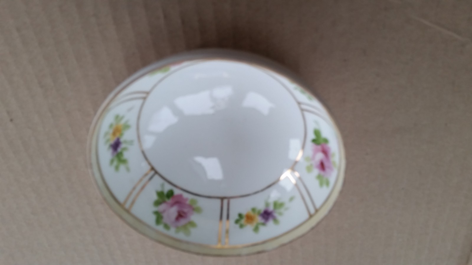 Vintage Nippon Three Footed Nut / Candy Dish 4' Round 2