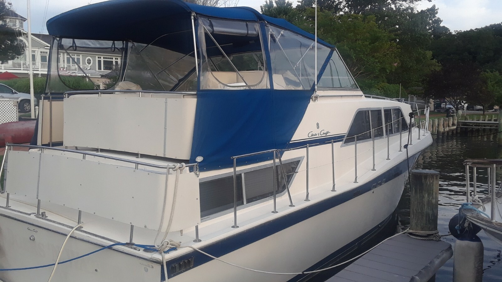 38' Chris Craft Catalina 381 Double Cabin - 1986