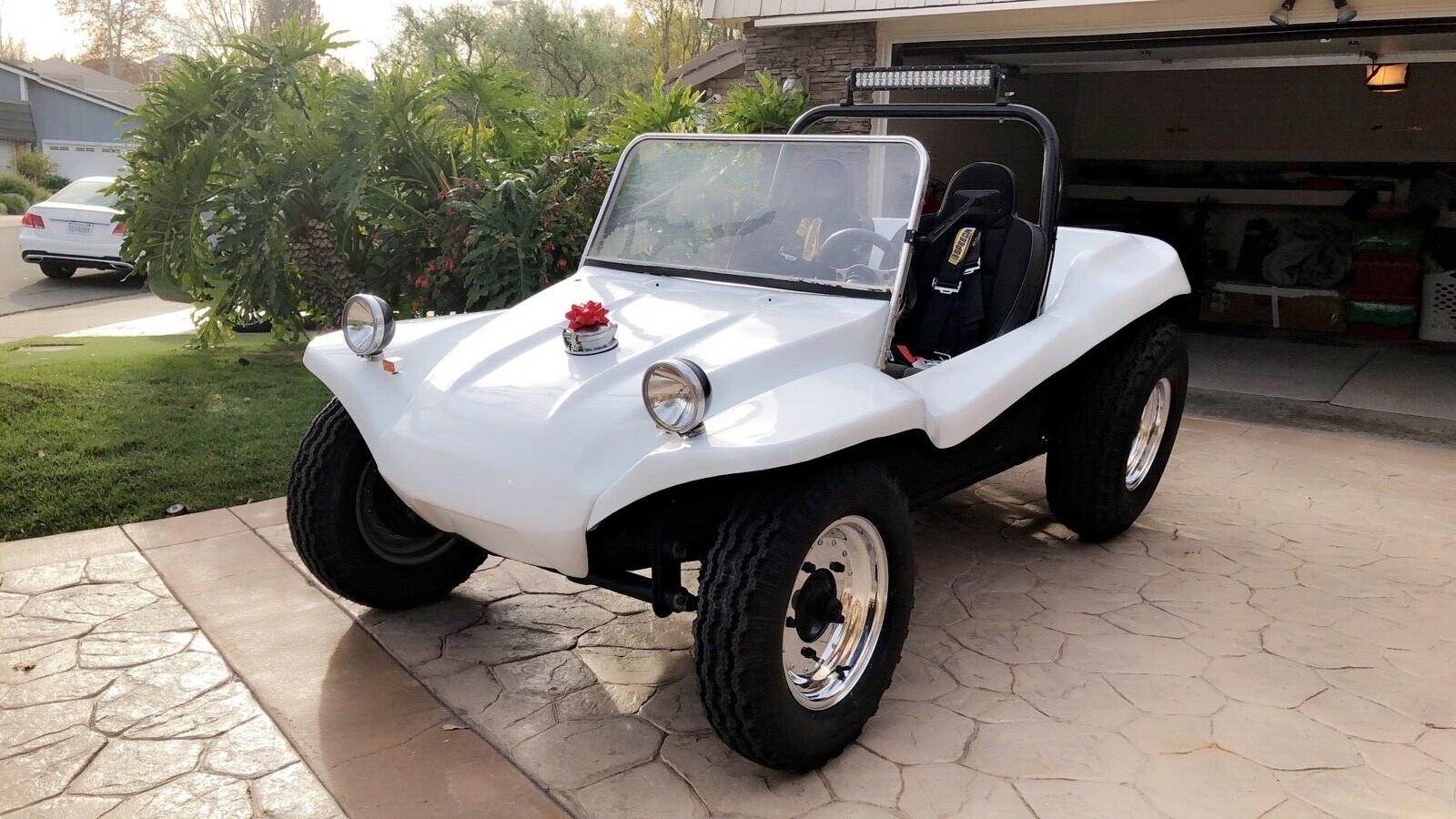 MEYERS MANX CLONE -Built by celebrity car builder Constance Nunes