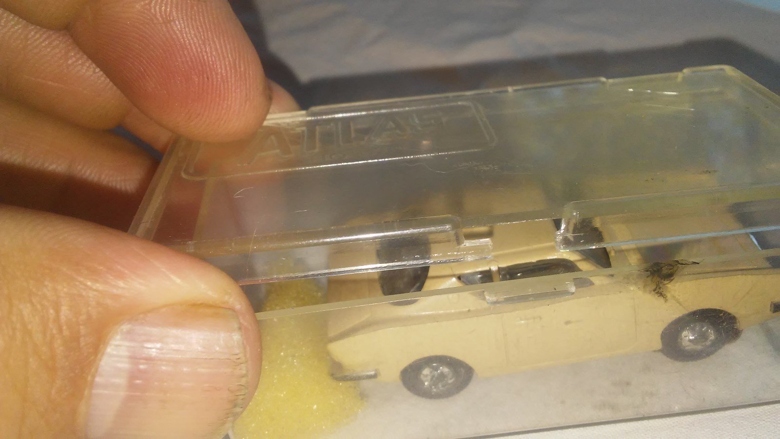 ATLAS HO SLOT CAR LOT Vintage 1960’s  (3) Cars &  1 Extra BODY