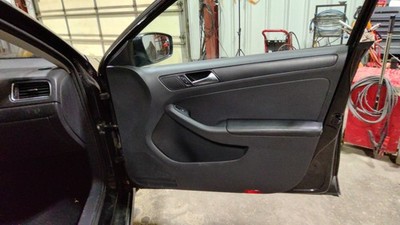 2013-2014 Volkswagen Jetta RH Passenger Front Door Interior Trim Panel Black-JM