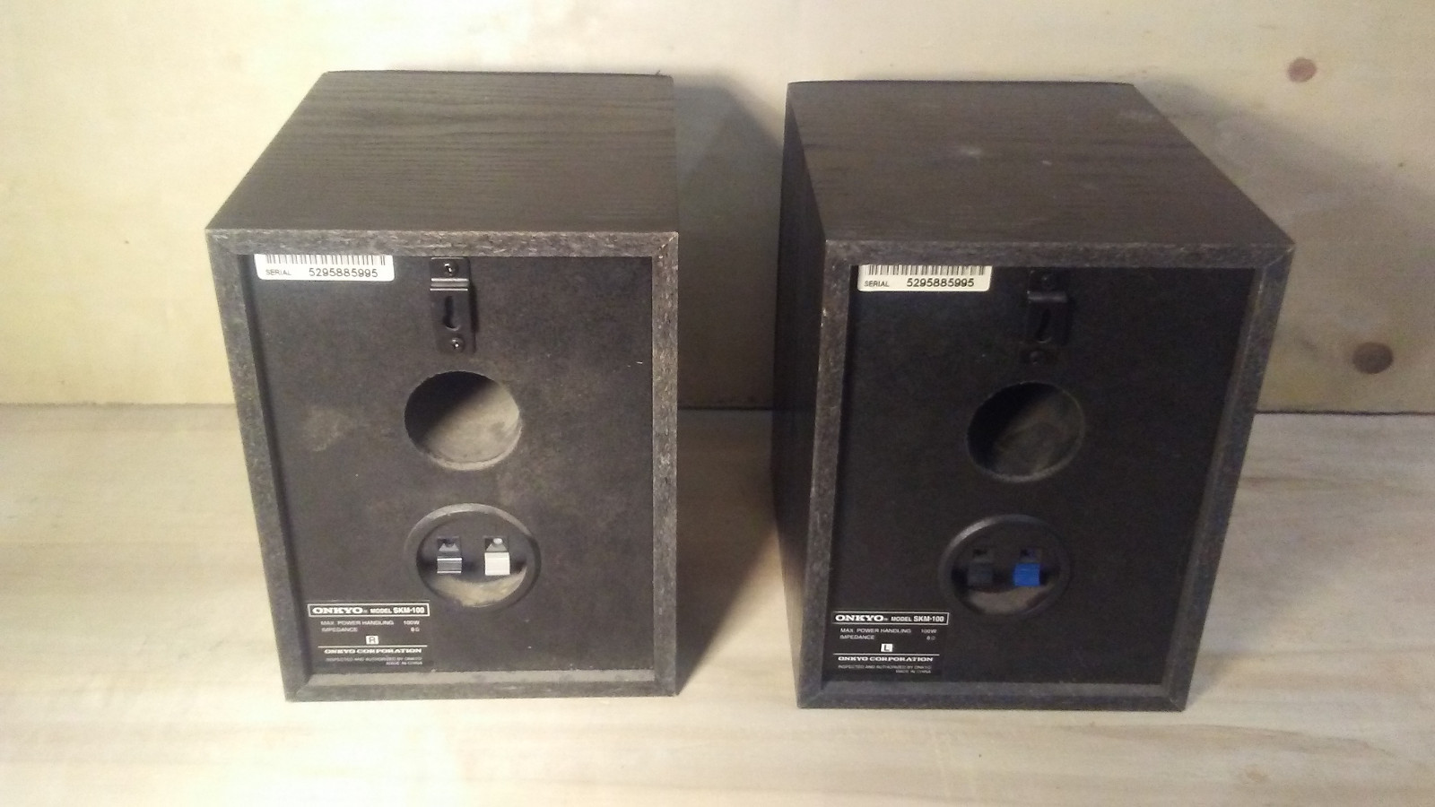 Pair Onkyo 100W Bookshelf Speakers SKM-100 Surround Sound, Black