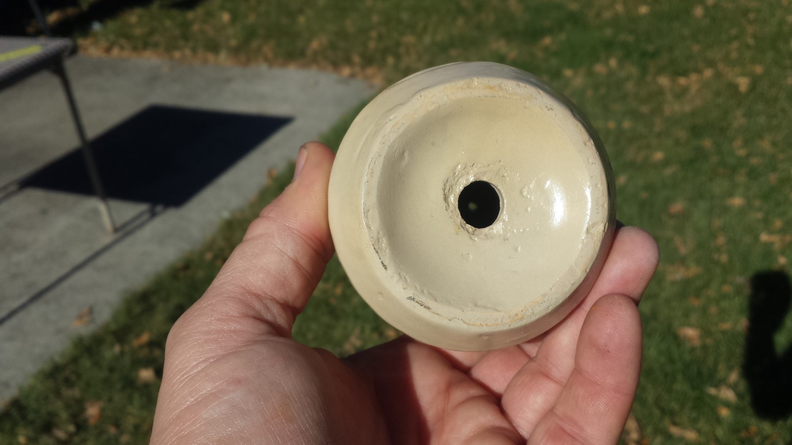 Rare Vintage Red Wing Sponge Band Salt / Pepper Shaker