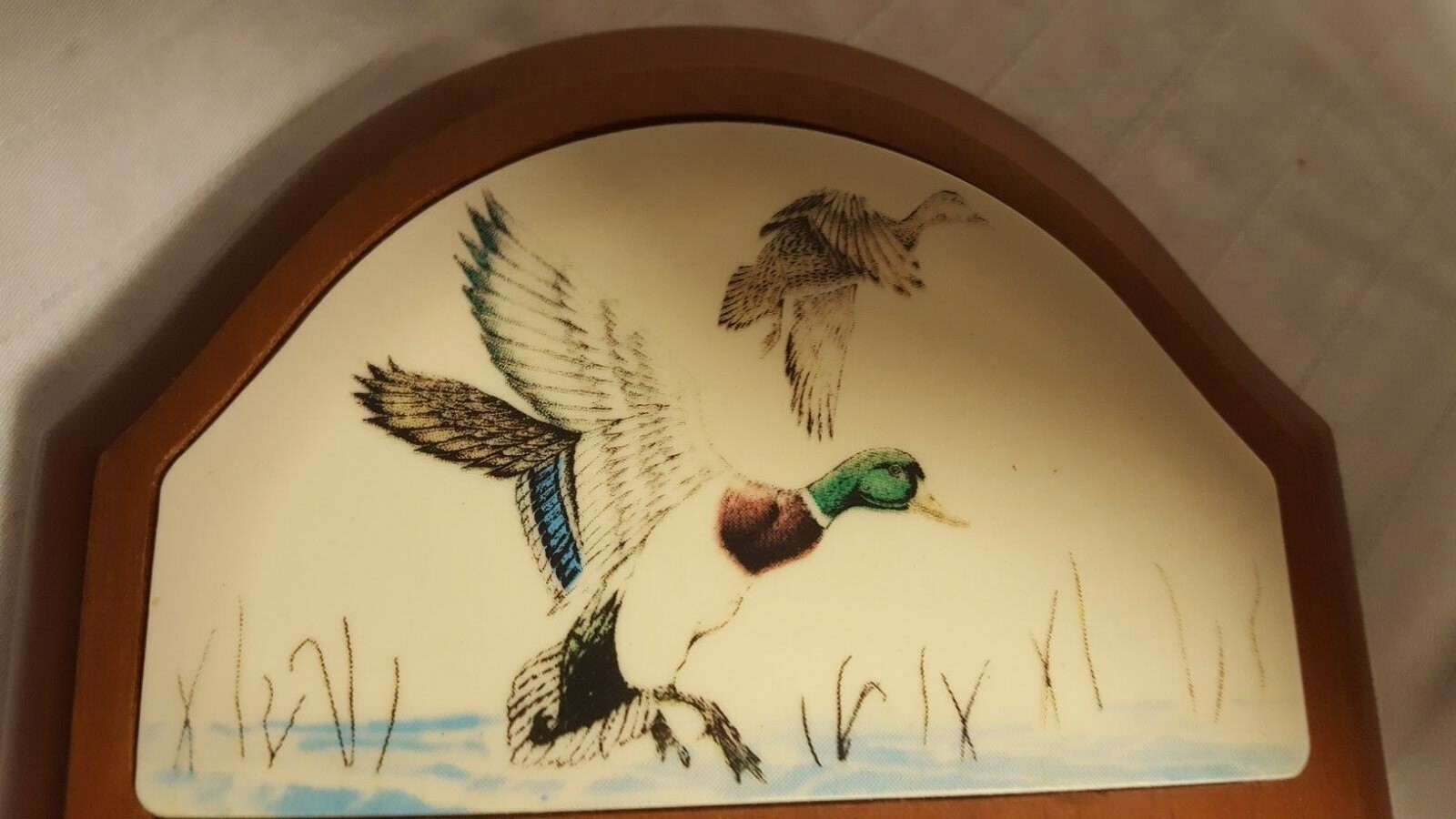 3-in-1 Guage Temperature, Barometer & Humidity Meter Wooden Frame Hanger Ducks