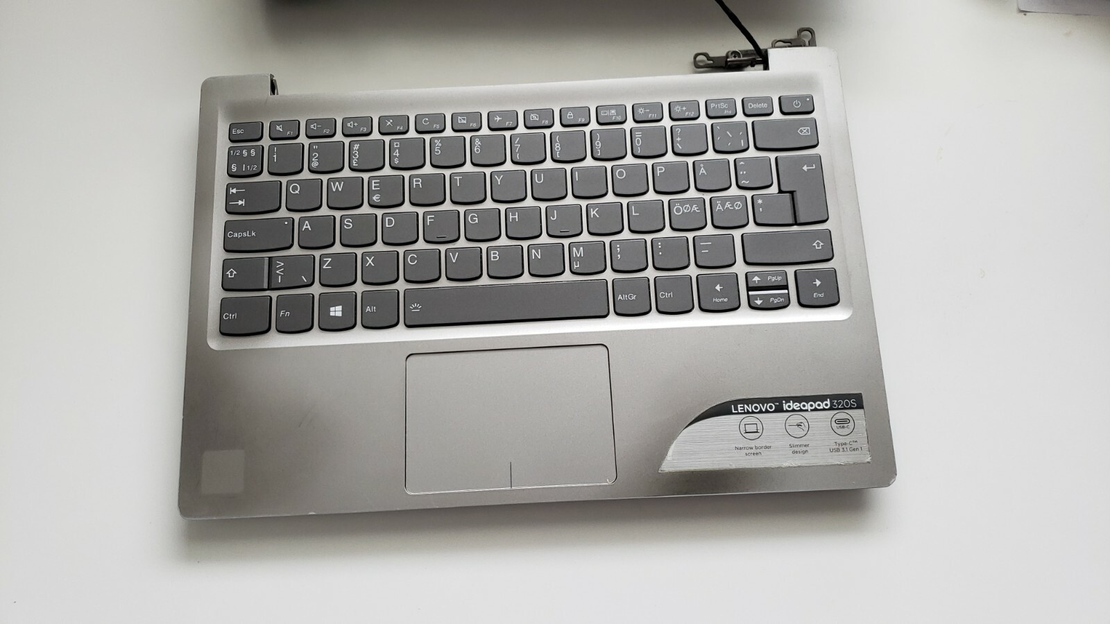 Lenovo IdeaPad 320-13IKB Laptop i5-8250U 8GB RAM, Boots to Windows 11, For parts Lenovo IdeaPad 320-13IKB Laptop i5-8250U 8GB RAM, Boots to Windows 11, For parts