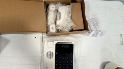 Poly Edge E220 VoIP Desk Phone | New, Never Provisioned, Excellent Condition