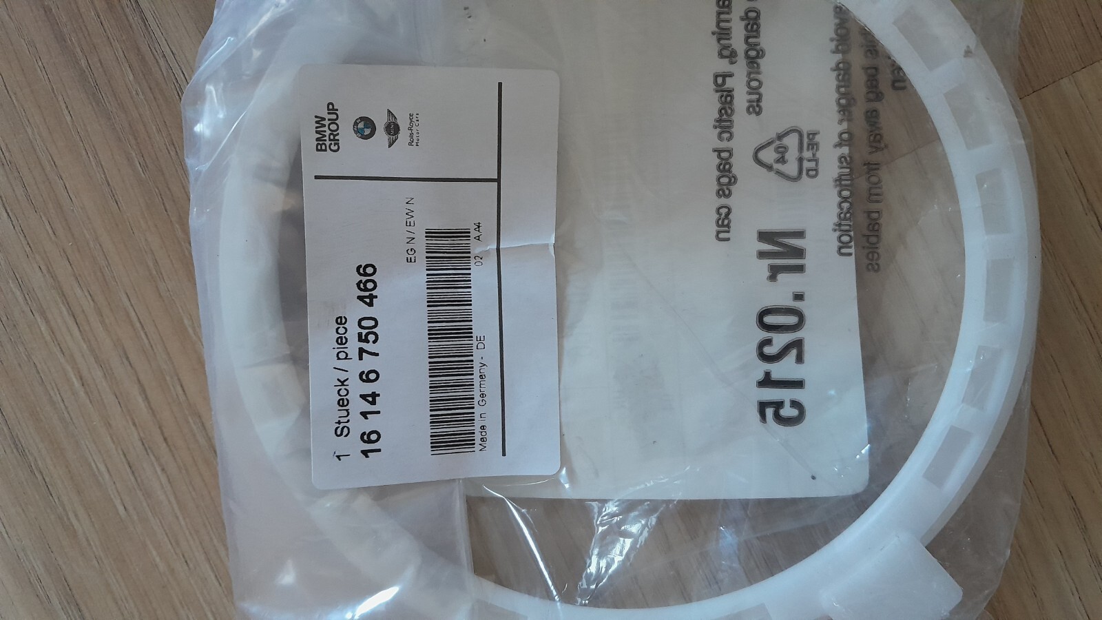 銀杯 16142306773 BMW Fuel pump flange - KFM-Motorraeder
