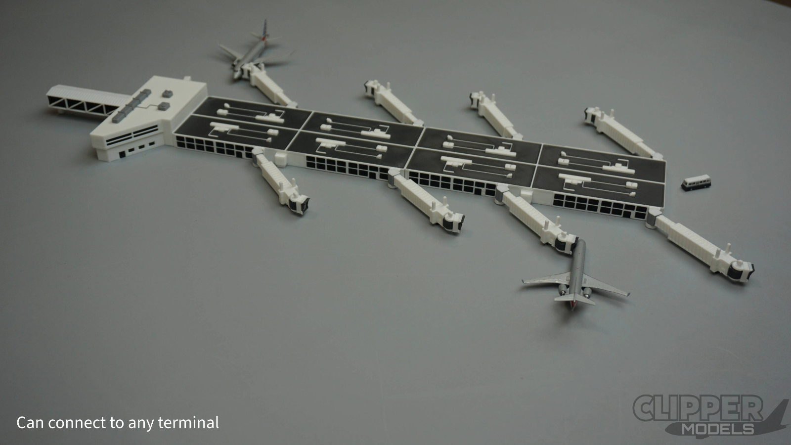 Regional Model Airport Building + Extension | 1:400 Scale | Clipper Models
