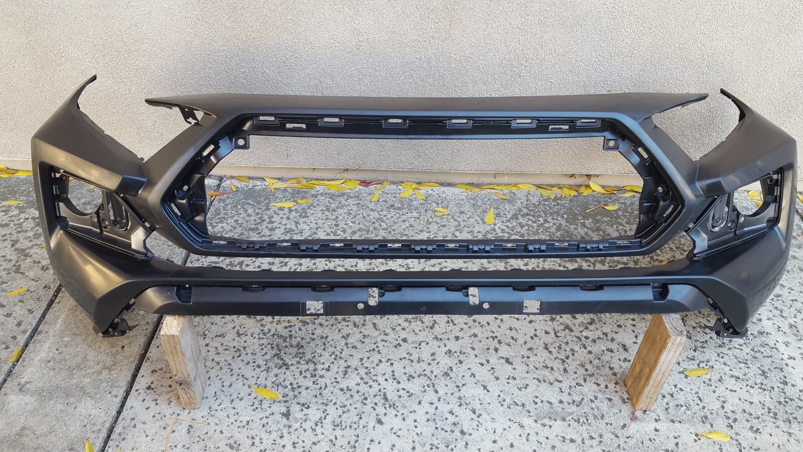 2019-2024 TOYOTA RAV-4 RAV4 ADVENTURE FRONT BUMPER COVER OEM OE148