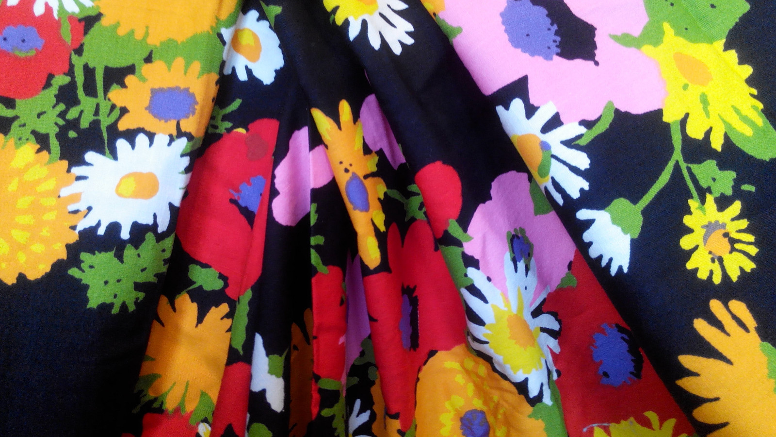 Vintage Crantex MOD FLOWER POWER Cranston Screen Print pink black orange yellow