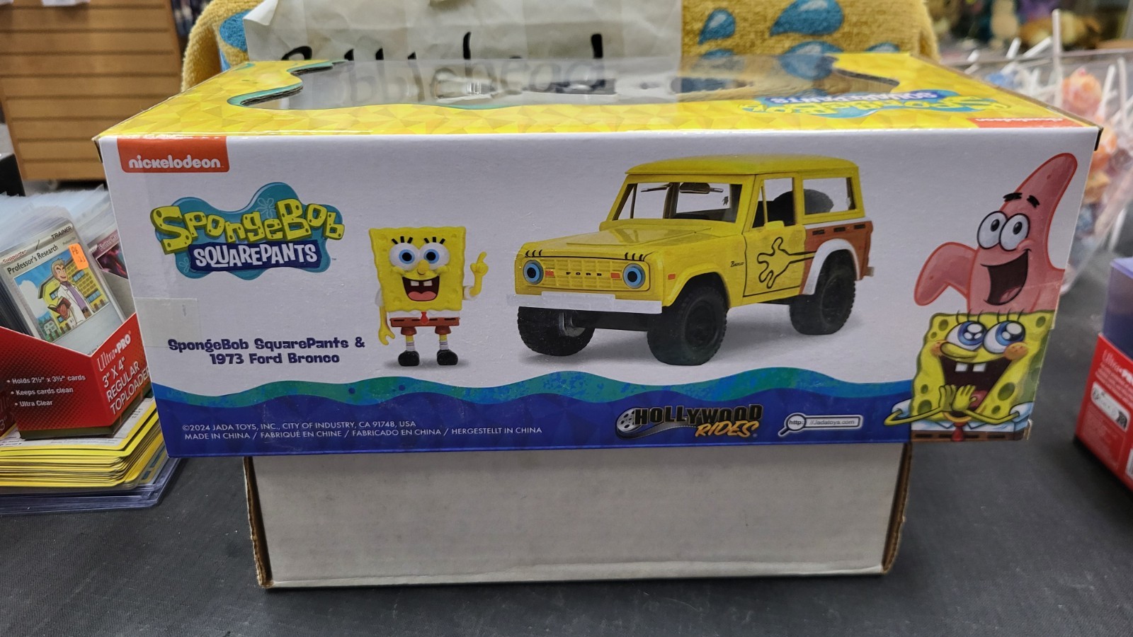 NIB 2024 1973 FORD BRONCO SPONGEBOB SQUAREPANTS FIGURE HOLLYWOOD