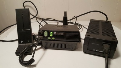 MOTOROLA CM200 BUNDLE, 438-470Mhz 40W 2-way Base Mobile radio AAM50RPC9AA1AN. Buy it now for 99.99