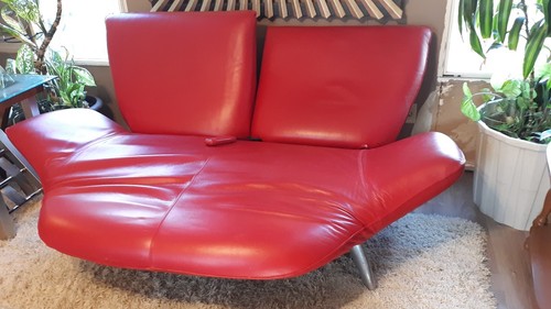 Leolux Reclining Red Loveseat