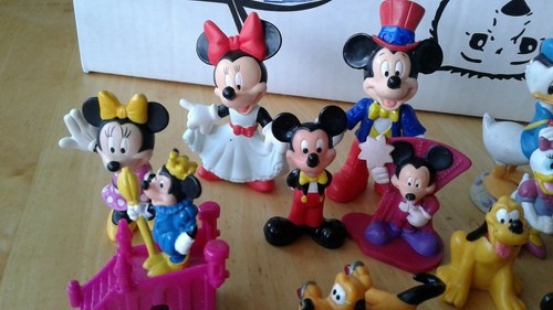 Disney PVC Figurine Lot of 21 Toys MICKEY MINNIE DONALD PLUTO GOOFY more