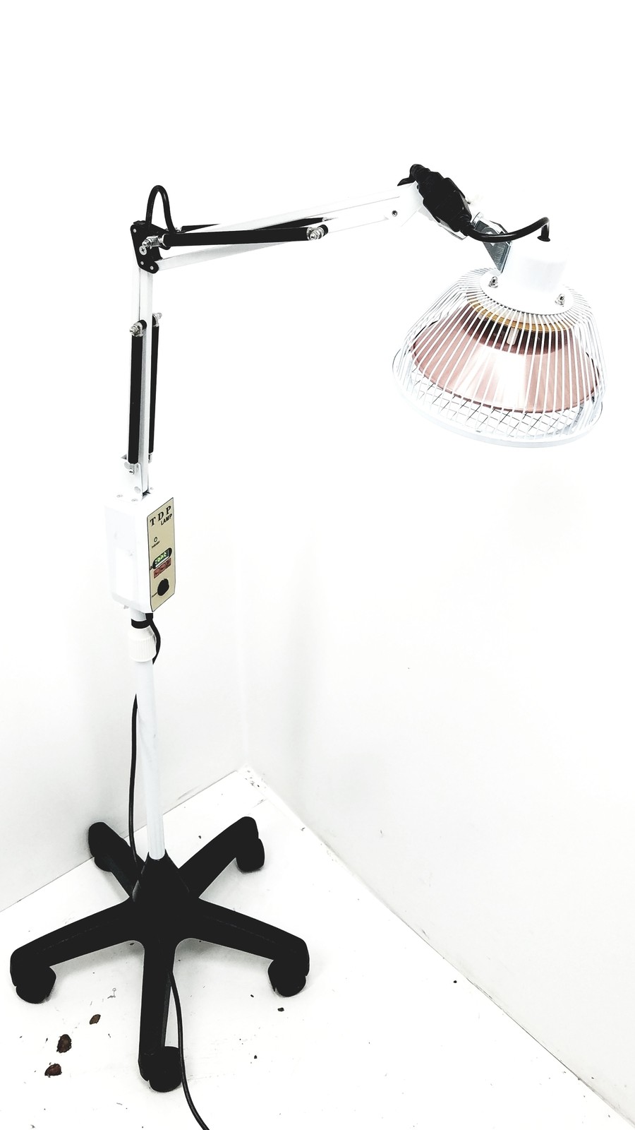 Heat TDP Lamp Infrared Tall With Rolling Stand - Tested & Working