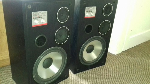 8810 LINEAR PHASE STUDIO MONITOR　スピーカー Linear Phase Studio Monitor 8810 Speakers - Hi Fi Equipment