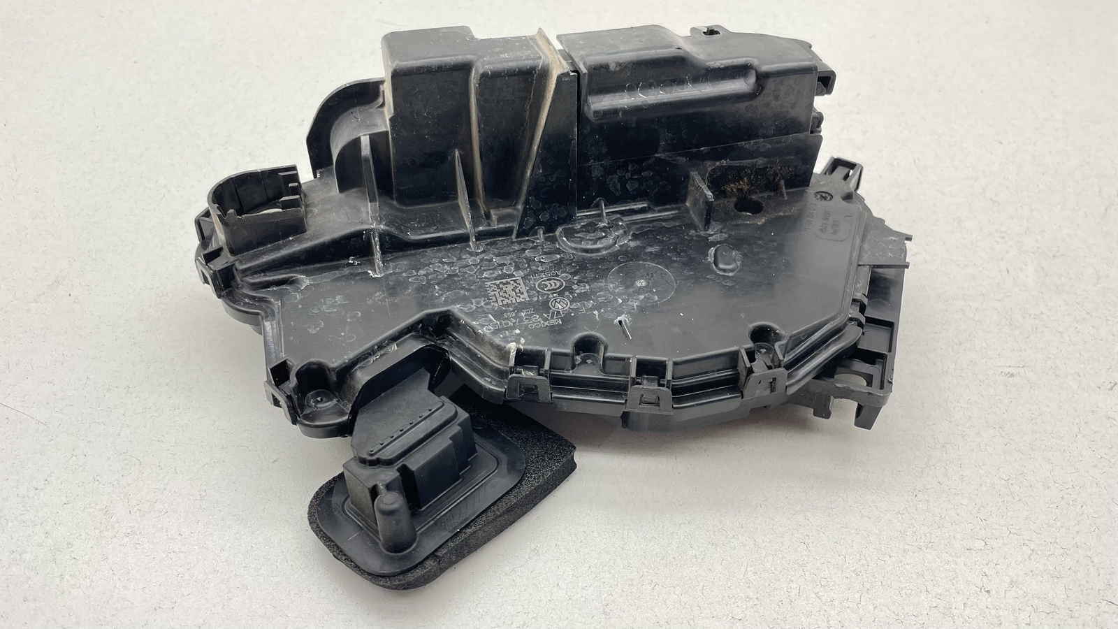 2019-2021 VW Jetta Front Left Side Door Lock Latch Actuator OEM #17A837015