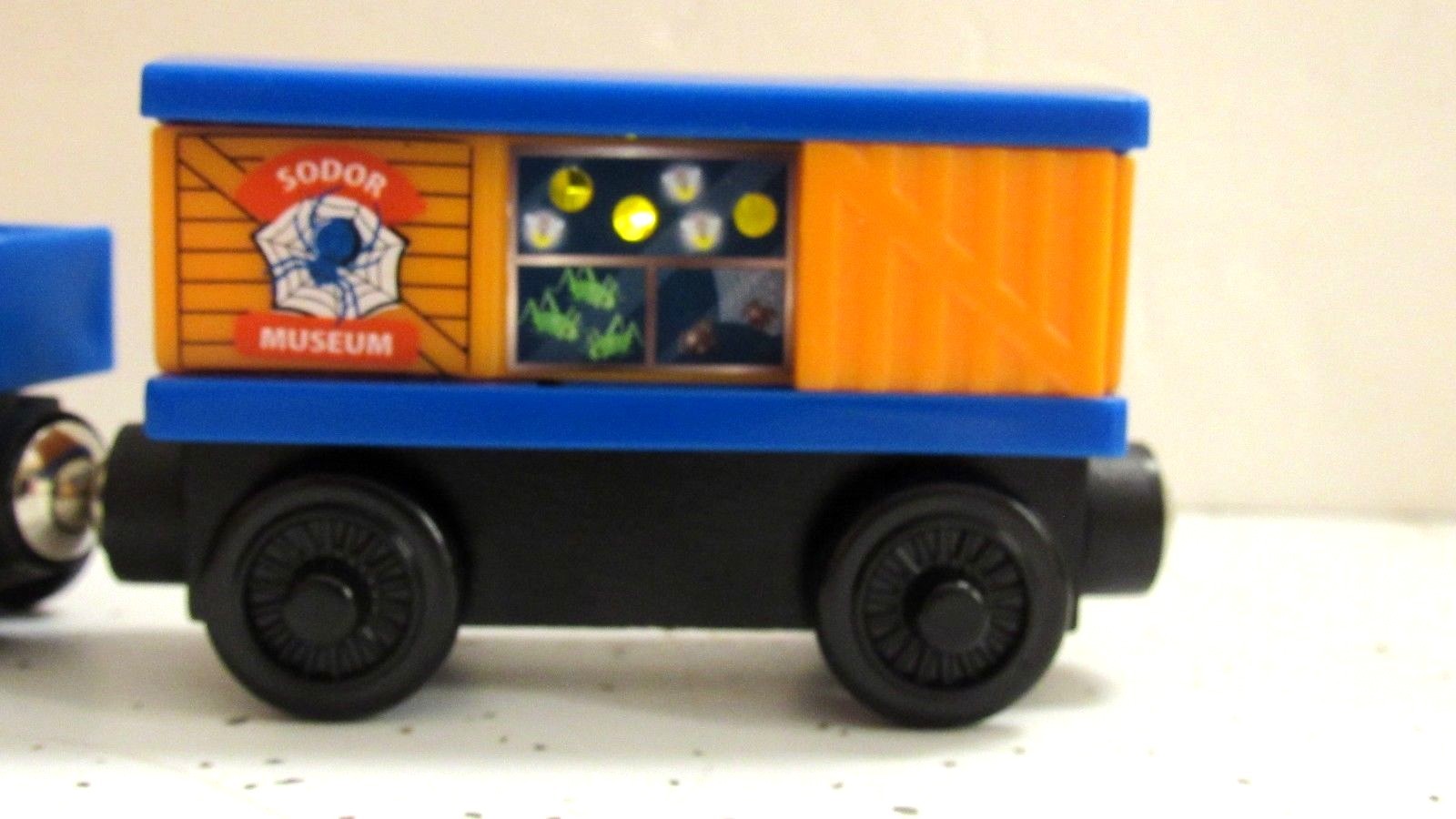 Authentic Thomas & Friends Wooden Railway Train Scorpion Car & Bug Car w/Sound