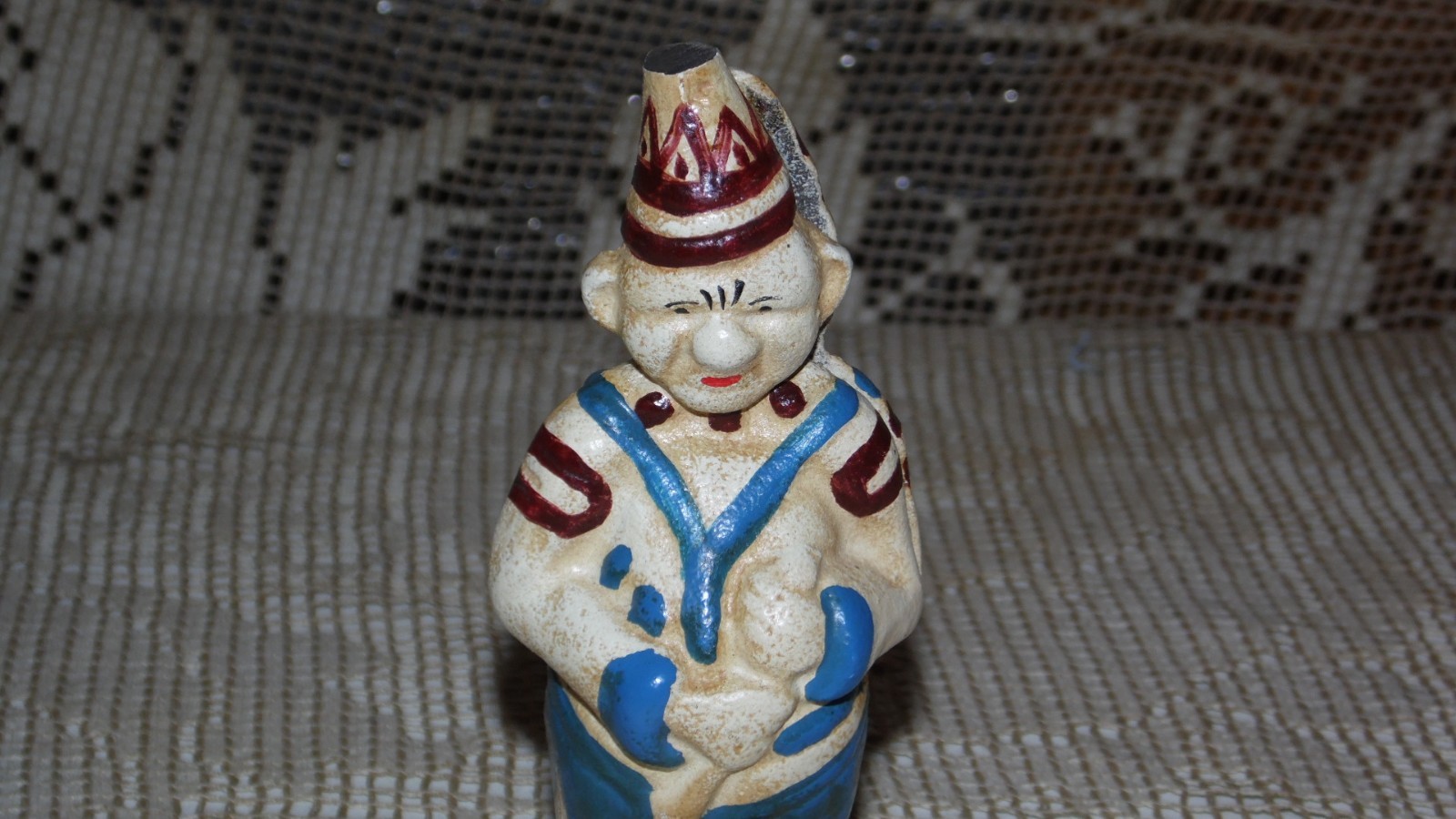 VINTAGE AC WILLIAMS CAST IRON SMALL CLOWN STILL BANK HANDPAINTED