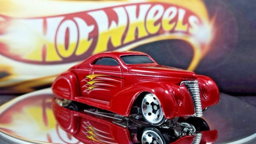 2003 Hot Wheels First Edition / New Model Swoop Coupe Candy Apple Black Windows