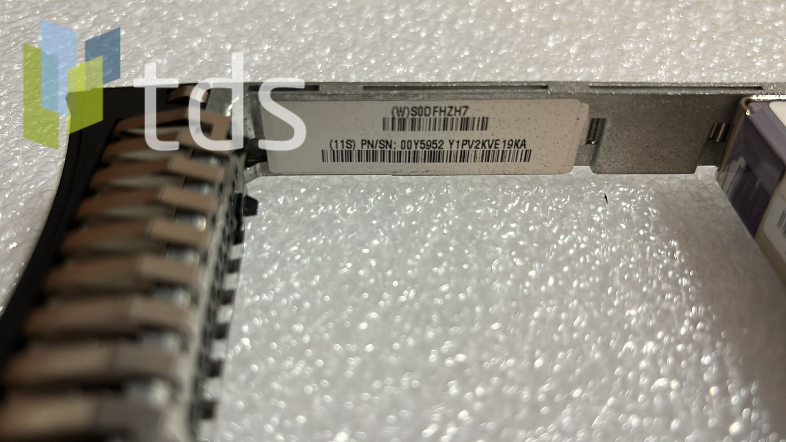 IBM 2078-AC93 200GB 2.5 INCH FLASH DRIVE SSD 00AK372 00Y5952 - Picture 2 of 3