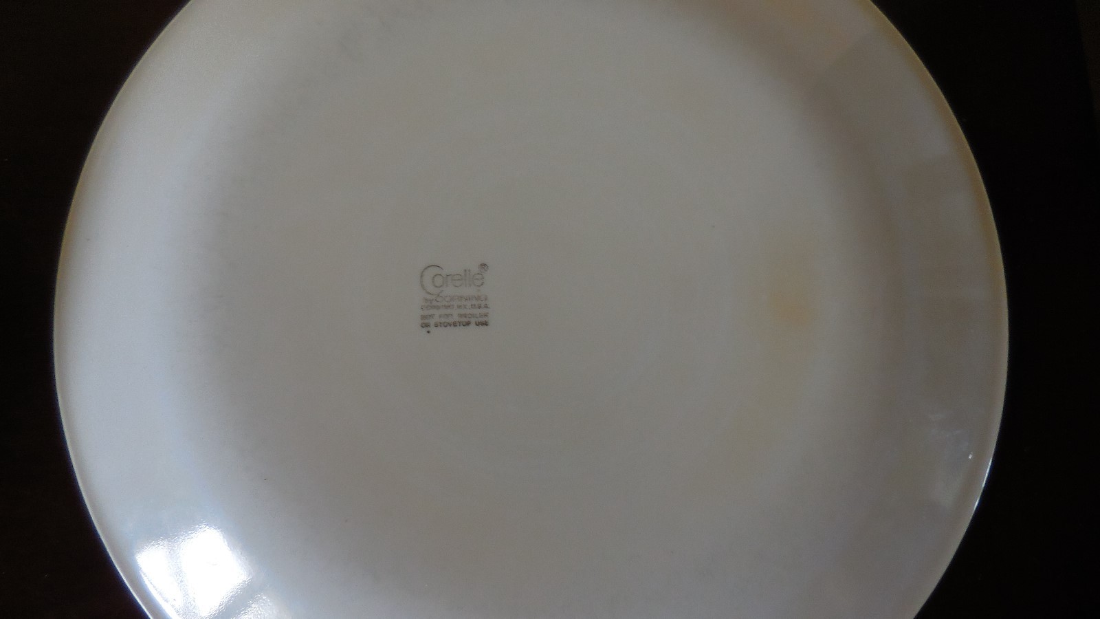 2 Corning Ware Corelle Pyrex Butterfly Gold  dinner plates 10.25