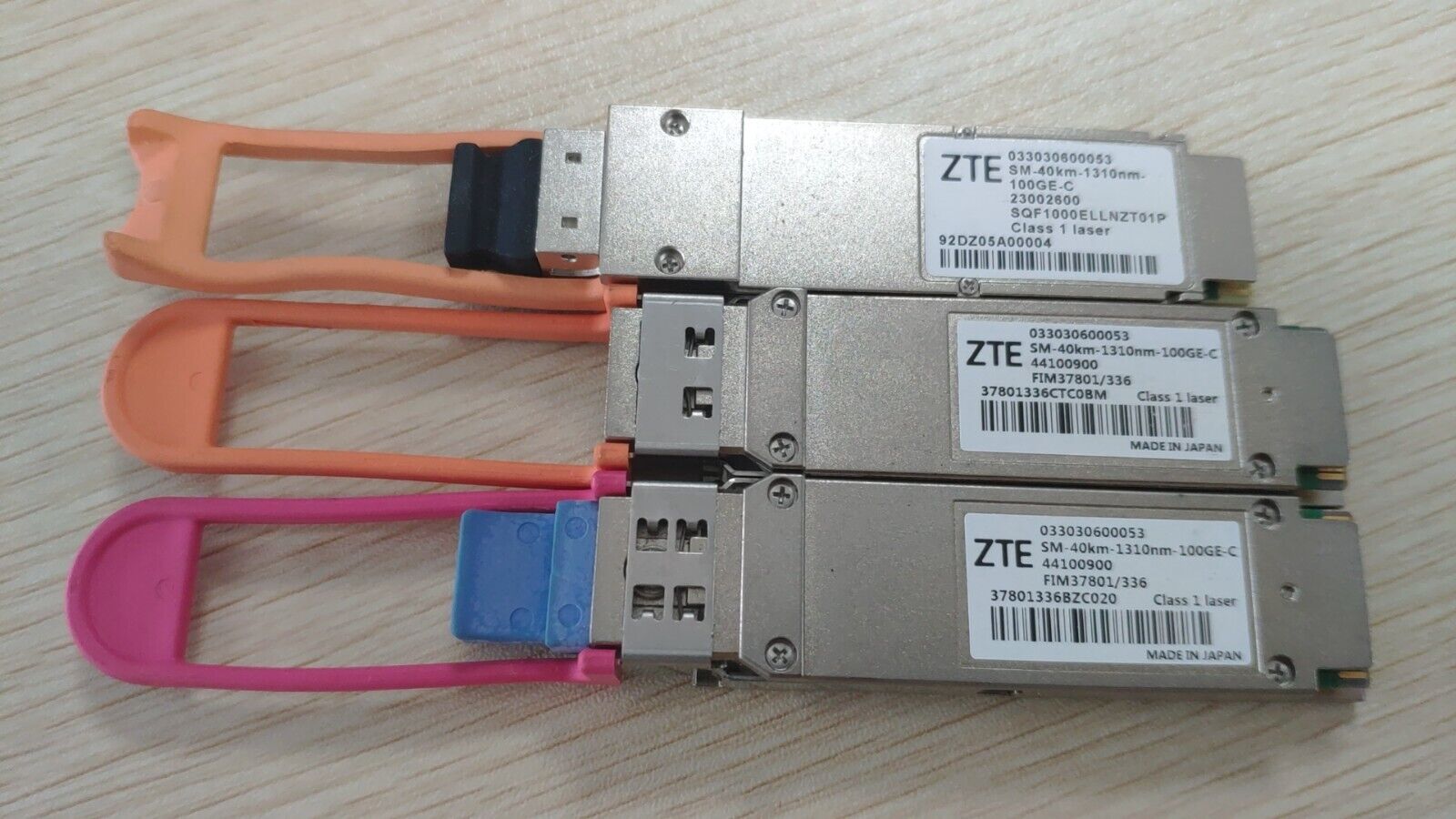 ZTE 033030600053 QSFP28 100G 40KM ER4 1310nm fiber optics transceiver module ZTE 033030600053 QSFP28 100G 40KM ER4 1310nm fiber optics transceiver module