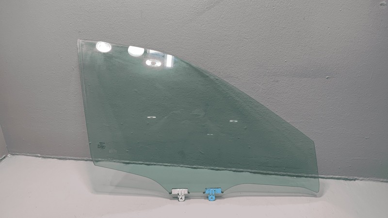 Used 2021-2025 Nissan Rogue Front Right Passenger Side Door Window Glass OEM