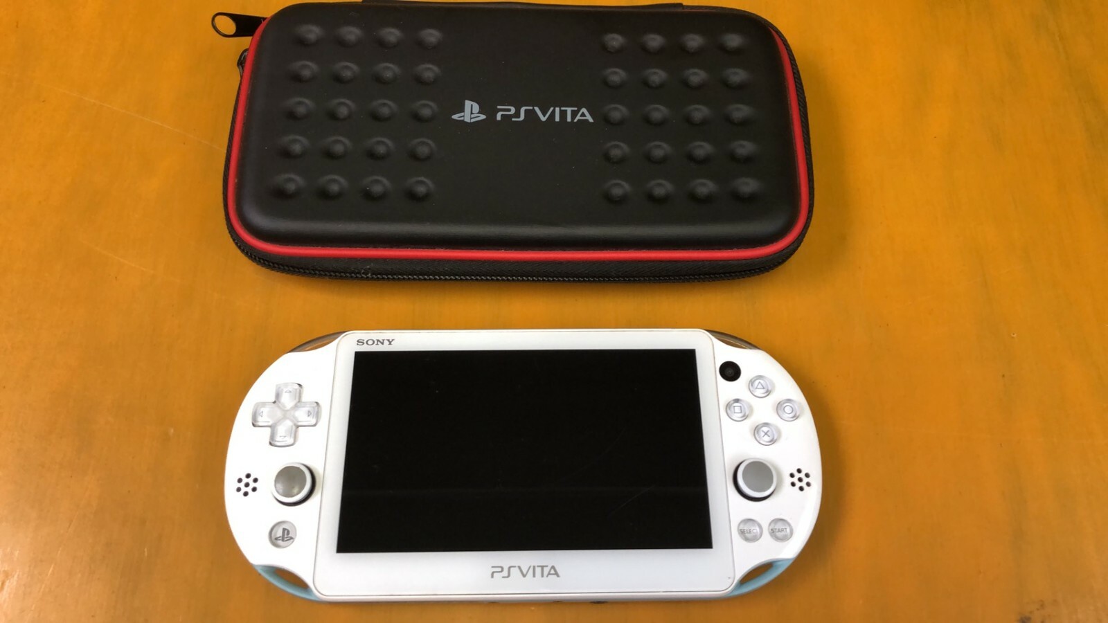 PlayStation Vita Wi-Fi Model Light blue / white PCH-2000 PlayStation Vita Wi-Fi Model Light blue / white PCH-2000